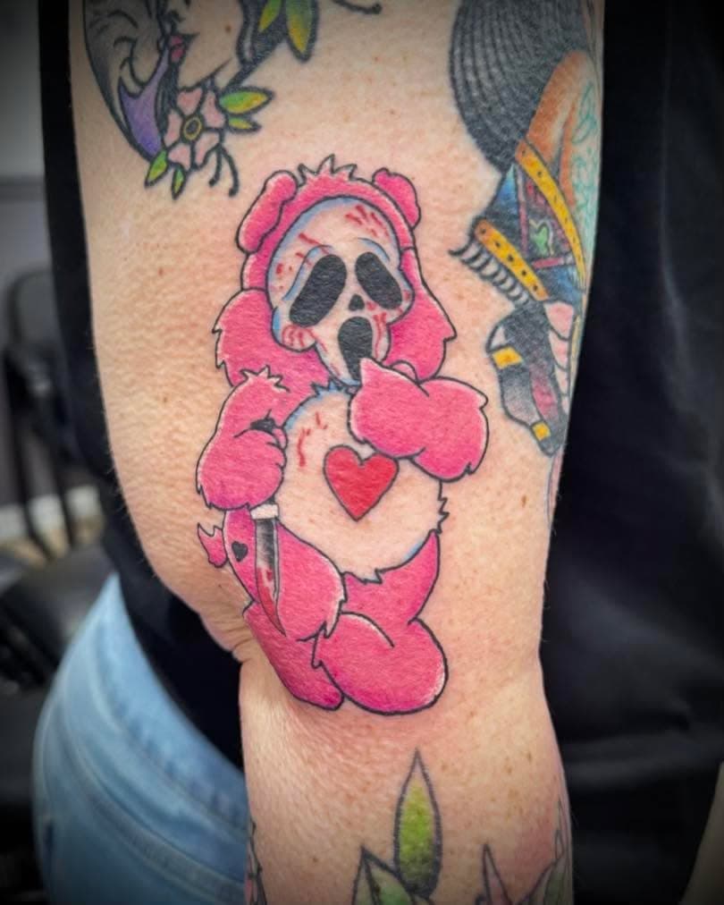 killer 🔪 carebear done by our artist Brenna!!🩸

Check her out @brennatattoos !!

Thanks for looking! 👀