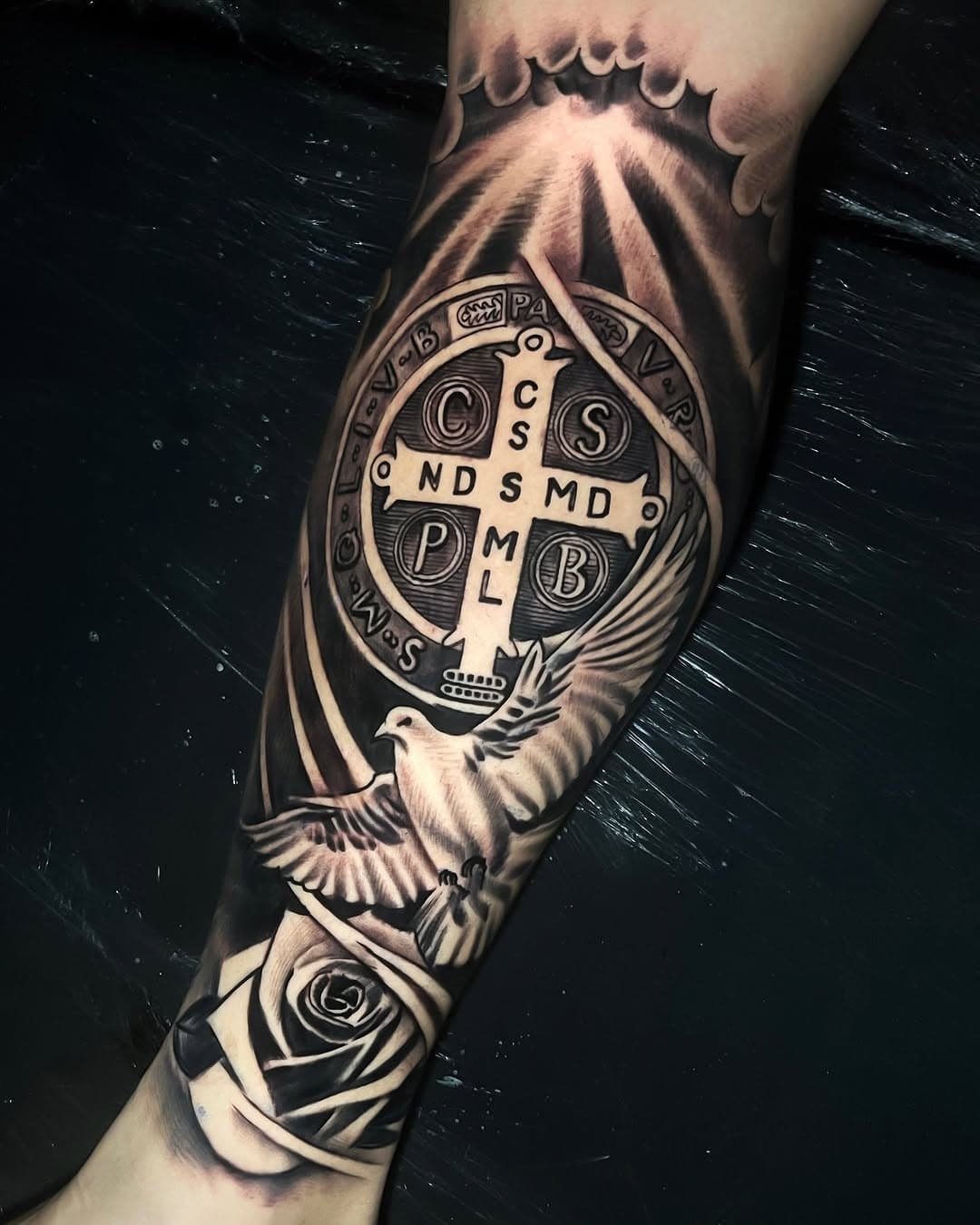 Parte interna da perna, Tattoo religiosa ✍️
Para orçamento e agendamento entre em contato pelo link na BIO.
Estúdio privado em SP 📍