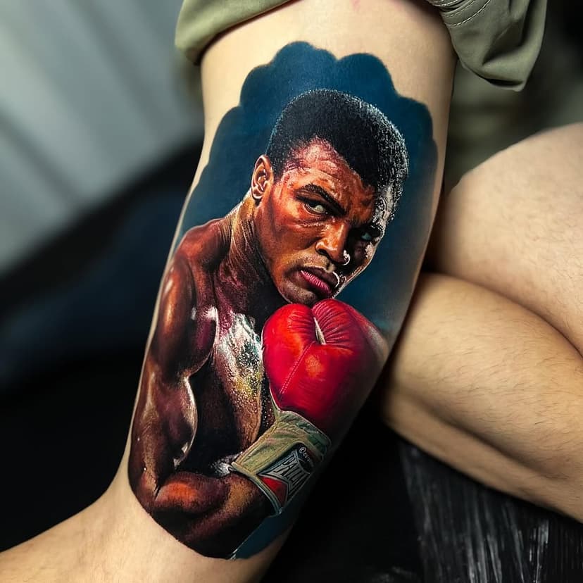 Voe como uma borboleta, ferroe como uma abelha - Muhammad Ali 🥊

@rawpigments @ripzoficial.tattoo 
.
.
.
.
#tattoo #tatuagemrealista #muhammad #boxe