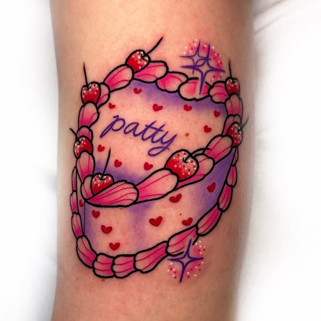 Patty cake! A vintage cake dream🥰 thank you Sara! 
@pristineink #vintagecake #caketattoo #glittertattoos #dallastattooartist #cutetattoo #cutetattoos #girlytattoo