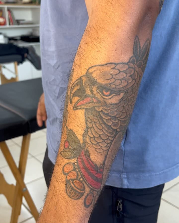 O @barbosaluucass pediu musica e fez logo 3 tattoos na sua passagem pelo Brasil, muito obrigado pela visita querido! 🖤

Harpia Cicatrizada, Serpente feita agora e ainda teve o gatão dele que não achei a foto! 😵‍💫