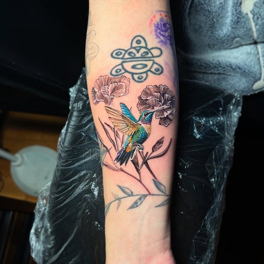 Little humming bird to represent her past loved one