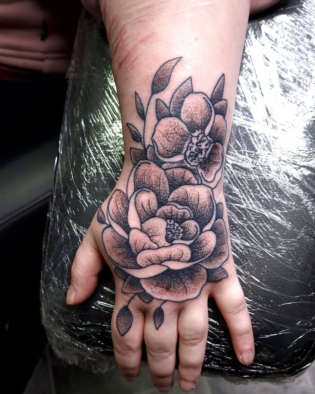 Peony flower hand tattoo from today.

#peony #flower #dotwork #handtattoo #tattoo #ink #studio #femaleclient  #tattoophotography 
#dermaglotattoosuppliesuk 
#egotattoomachine 
#daviewrightfacebook 
#followers