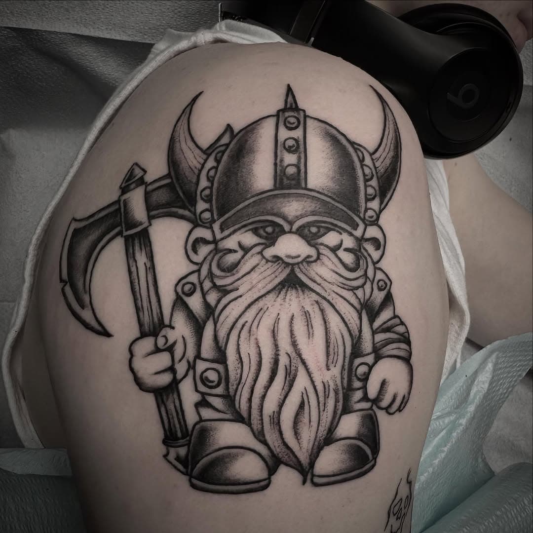 Fun battle gnome! #exiletattookc #blackandgreytattoo