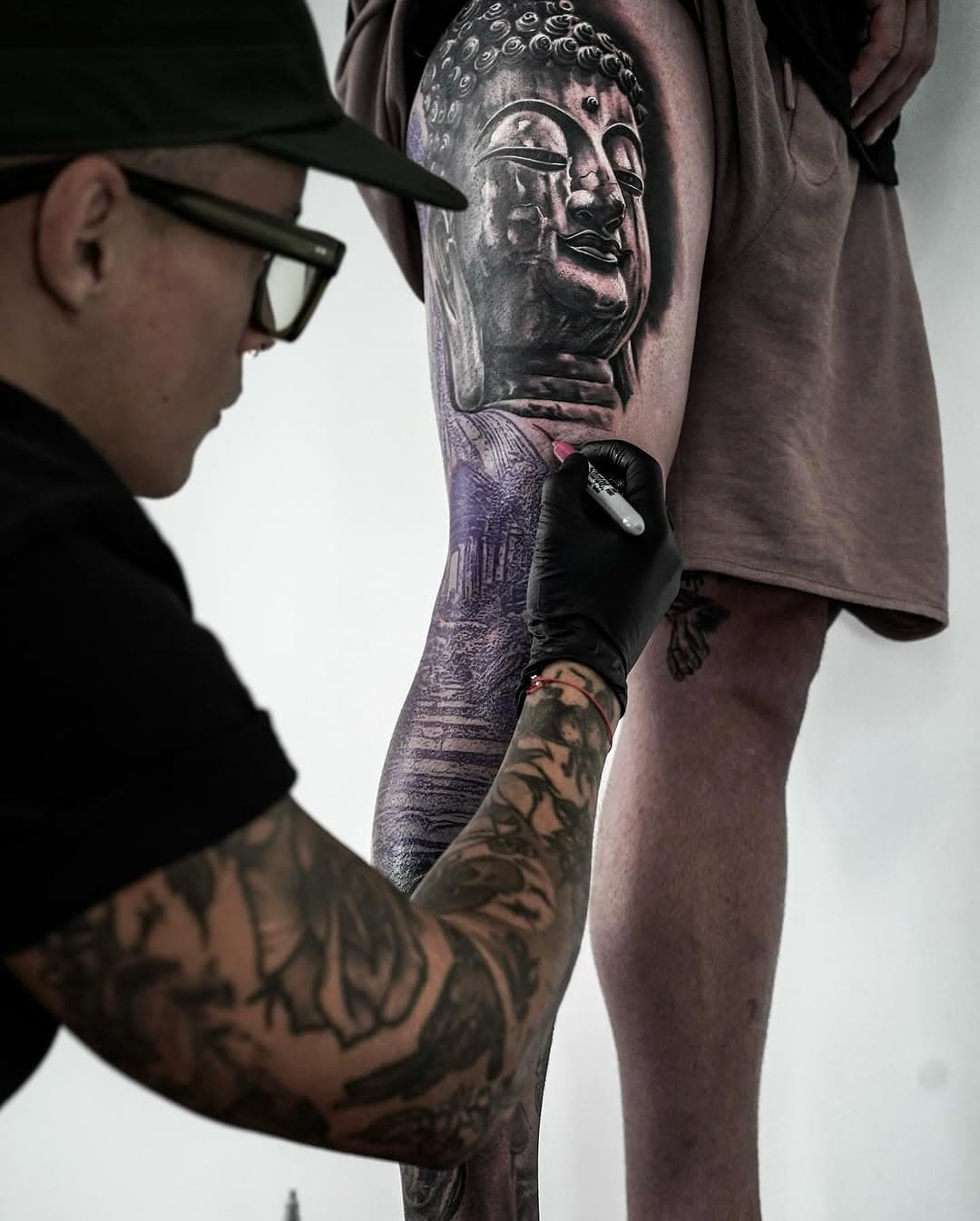 Big projects. Full Black. Unparalleled artistry. 🔝

At The One Tattoo Studio, @monchiart is redefining the game with his expertise in blackwork, realism, and freehand design. ➰ From sleeves to full-leg masterpieces, every piece tells a story with unmatched depth and precision.

If you’re ready for a bold statement and a tattoo that speaks for itself, book your session with Monchi now.

📍 Midtown Miami
📩 Book in BIO link

#TheOneTattooStudio #MonchiArt #Blackwork #TattooRealism #MiamiTattoo #TattooSleeve #InkMastery #BigProjects