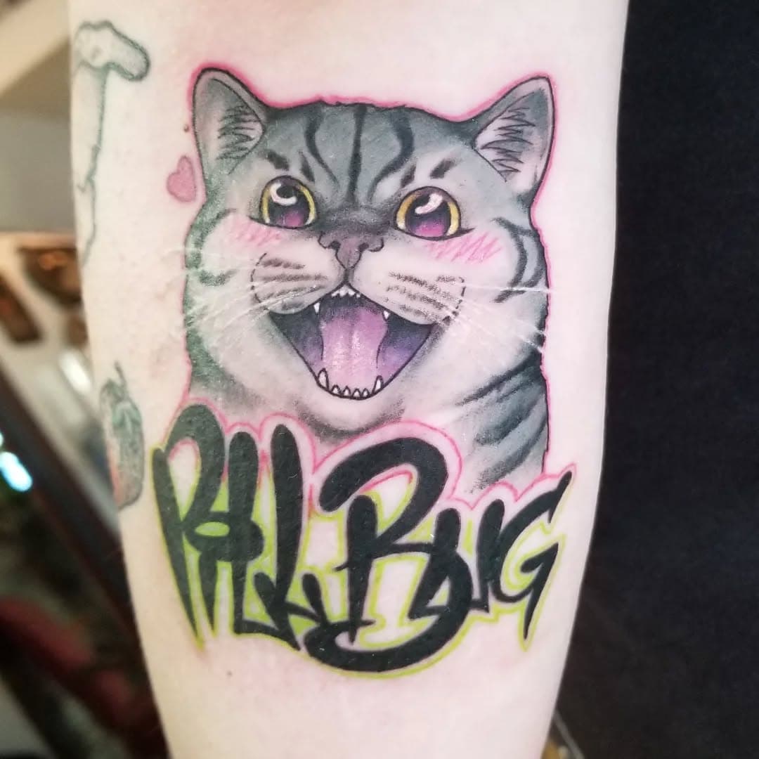 Just finished up a version of my destroy kitty! I'll use this as a PSA to let everyone know that I am totally okay with changes to my custom designs to make them more personal to you as a tattoo. Thanks so much for getting this little guy Alex!
.
.
.
#fargotattooartist #fargotattoo #jaxtattoos #jaxtattooartist #jacksonvilletattoos #jacksonvilletattooartist #cattattoo #destroy #grafittitattoo #mewschool #newschool