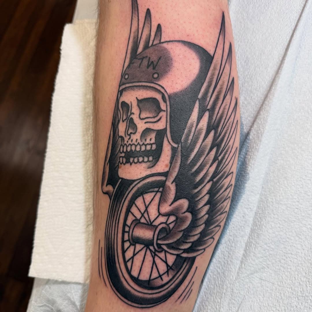 FTW
Thanks Billy! 
Done @cobracustomtattoo 

#Tattoos #traditionaltattoos #tattoosmassachusetts #newengland #plymouth #tattoosofinstagram #traditionaltattoo #motorcycletattoo