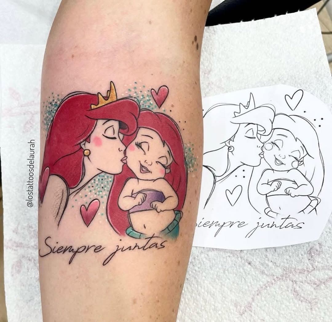 Hecho por @lostattoosdelaurah 🖤 

#disney #disneytattoo #malaga #lasirenita #tatuajedisney #tatuajemalaga #tattooartist #colourtattoo #tattooed #princesasdisney #tattoos