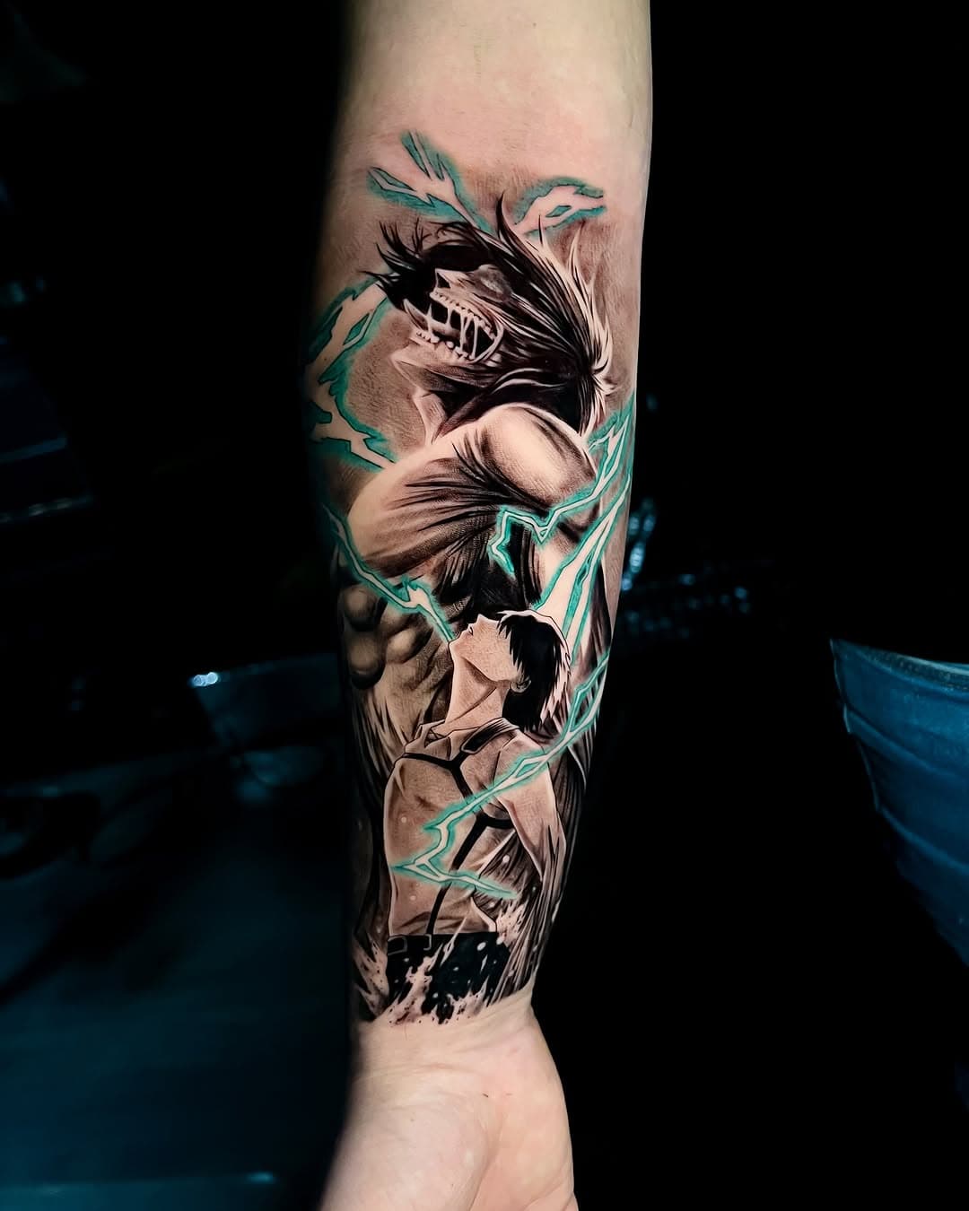 The Shingeki No Kyojin 

Fait à @inkaholiks.nindo 

Matériel: 
Machine #emallagrand wireless machine
Aiguilles @emalla.official
Encre @worldfamousink 

#inkaholiks #keninkaholiks #inkaholiksnindo #tattoo #tatouage #ink #inked #anime #animetattoo  #otaku #otakutattoo  #mangatattoo #shingekinokyojin #attackontitan #eren #erenjaeger