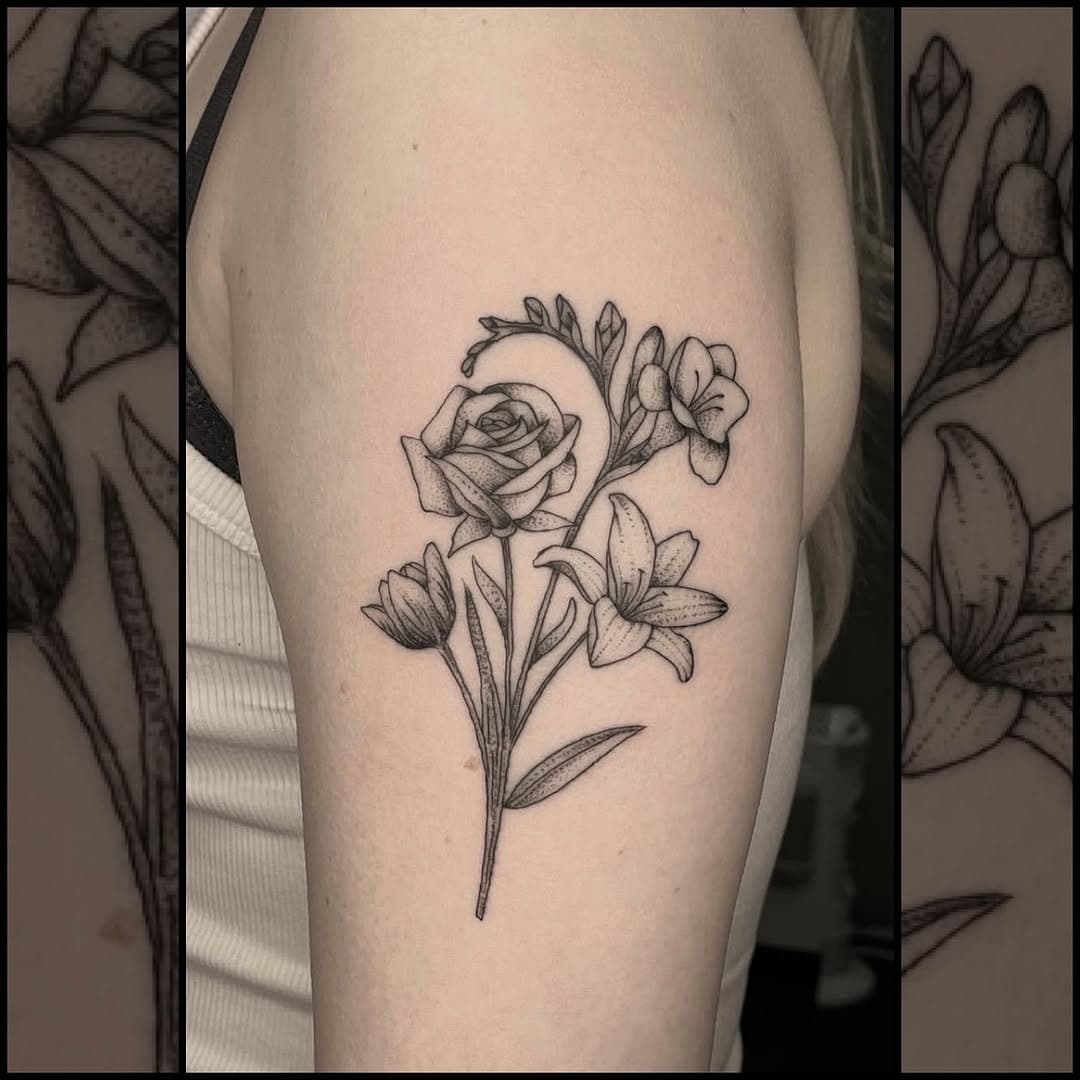 Fineline floral piece for Lydia’s first tattoo ~ thanks for getting this! Tattoo by @richieclarkepdc. 💐

If you like this style and want something along the same lines, get in touch, we’d love to tattoo you!