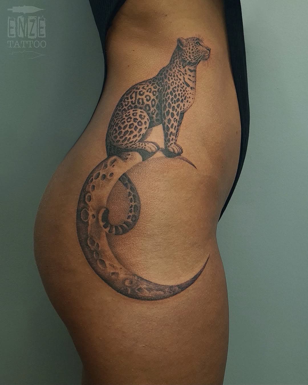 Only 3RL 💉

#dunaszerdahely #dunajskastreda #tattoo #tattoos #tattooed  #tattoolife #girlstattoo #sexytattoo #sexy #3rl #3rltattoo #only3rl #leopard #leopardtattoo #moontattoo #moon