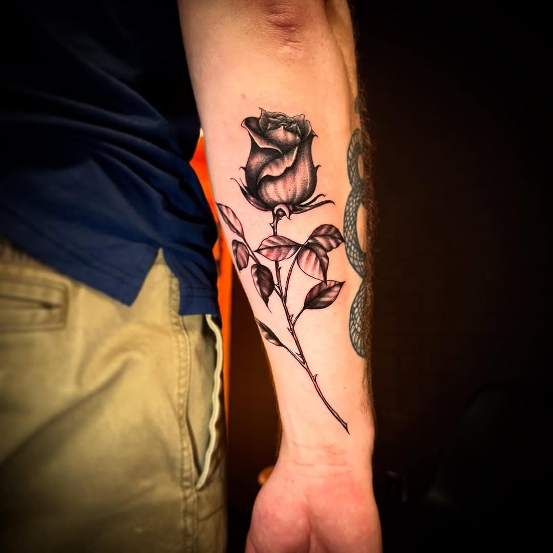 Perfect rose sone by @mcmtattoos, just in time for Valentine’s Day ❤️
.
.
.
.
#norwalk #valentine #rose #blackandgray #tattoo #inked #connecticut #fineline #blackwork #art #artist #love #illustration #family #lgbtq #womanownedbusiness #stamford #newhaven #westchester #nyc #milford #westport #fairfield #rhodeisland #hartford #danbury