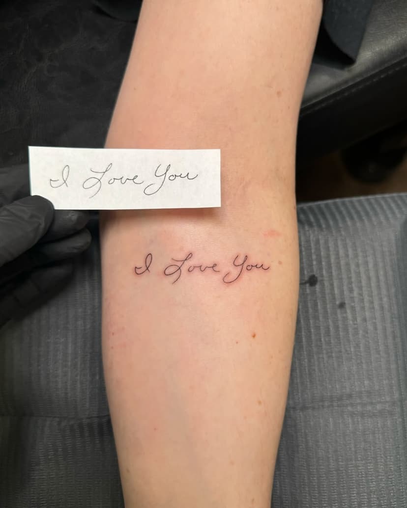 Her grandmothers handwriting 🤍

#nashvilletattoo #nashvilletattooartist #nashvilletattooshop #finelinetattoo #finelinetattooartist #handwritingtattoo