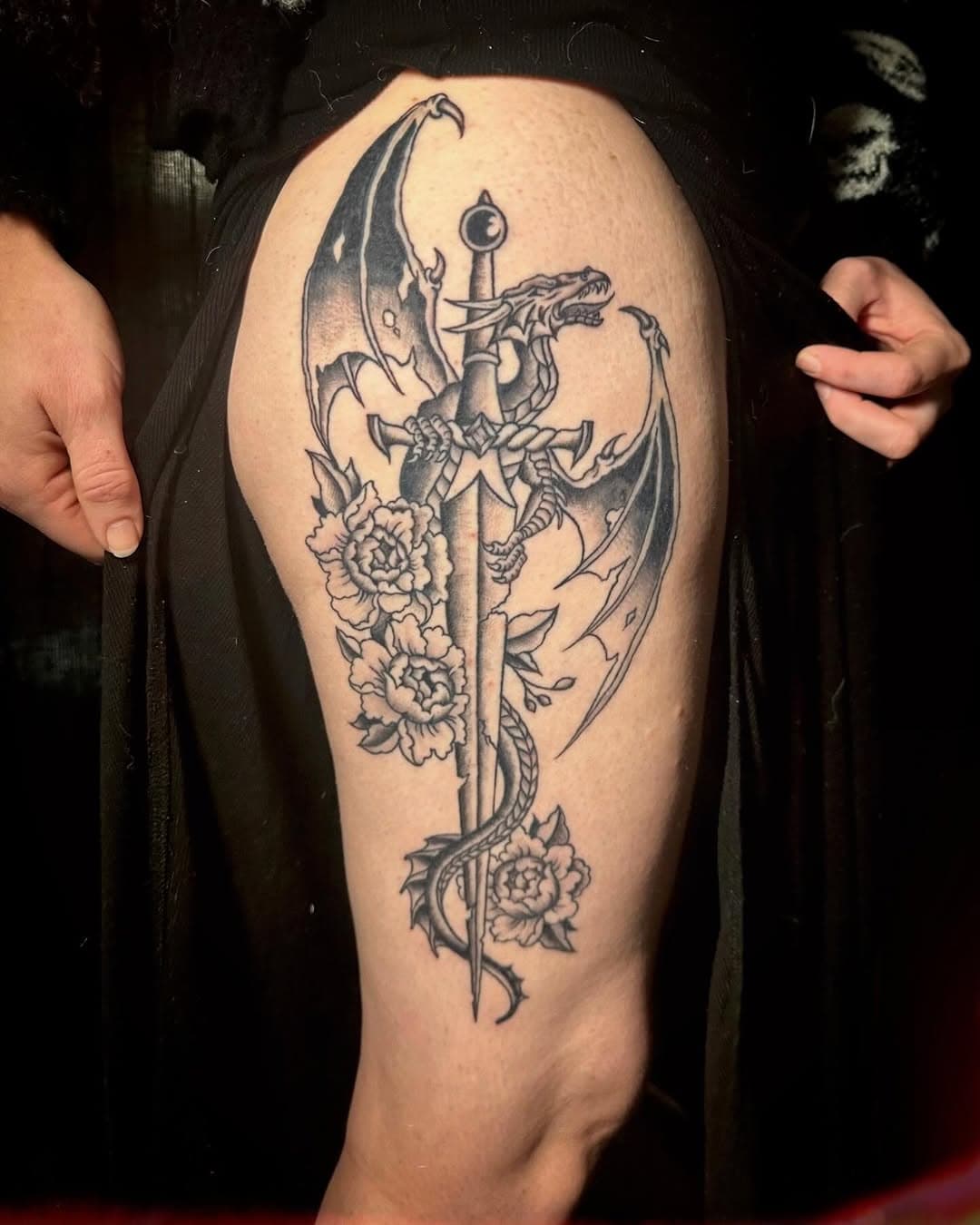 Abigail walked in and said she wanted a dragon, a sword, and some peonies. I said yes please!! Made @acesovereightstattoo 🗡️
.
#dragontattoo #peonies #swordtattoo #blackandgreytattoo