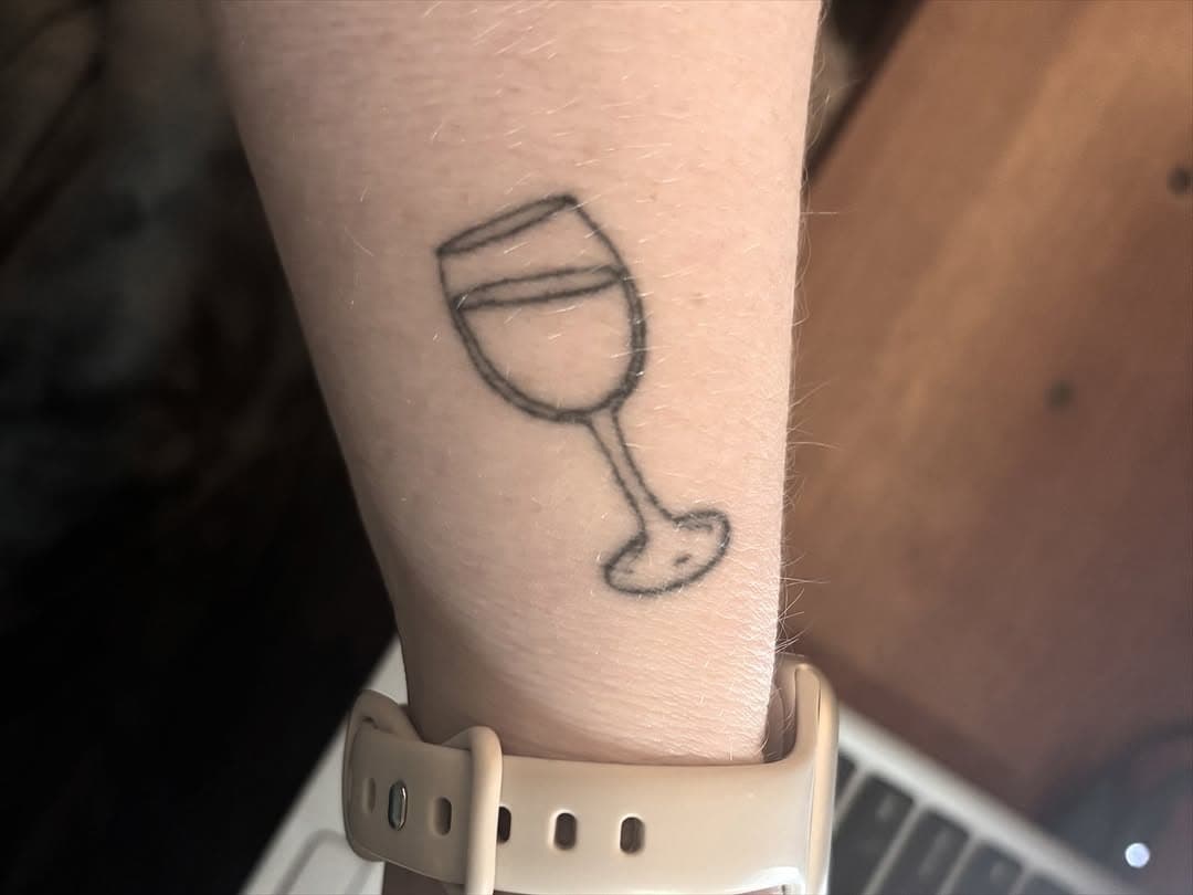 A little edit on an old tattoo! 🍷 ☕️ 📕 
#tattoo #tattoos #book #books #booktattoo #linework #tattoofix #sanantonio #tattooshop #tattooartist #tattoostudio #tattooideas #touchup #erkantattoo