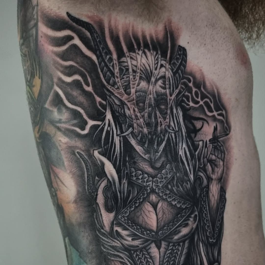 Finished Jono's ribs yesterday. @wa.ink.tattoo 
We got this done in two sessions, about 9hrs total, thanks to Jono sitting like a corpse!
Lines are healed 2 weeks, so still a bit shiny, and all that grey needs to chill.
Will get healed photos ASAP! 

𝕱𝖗𝖔𝖟𝖊𝖓 𝕸𝖔𝖔𝖓 ¤ 𝖀𝖓𝖍𝖔𝖑𝖞 𝕿𝖆𝖙𝖙𝖔𝖔𝖎𝖓𝖌 
  
*Booking NOW*
🇦🇺Walyalup/Fremantle 
@wa.ink.tattoo 
🇦🇺Naarm/Melbourne
@thegrandillusiontattoo
February 12th-15th
DM or email to enquire.
frozenmoontattoo@gmail.com 

#frozenmoontattoo #unholytattooing #blackworkers #darkartists #onlythedarkest #tattoopunks