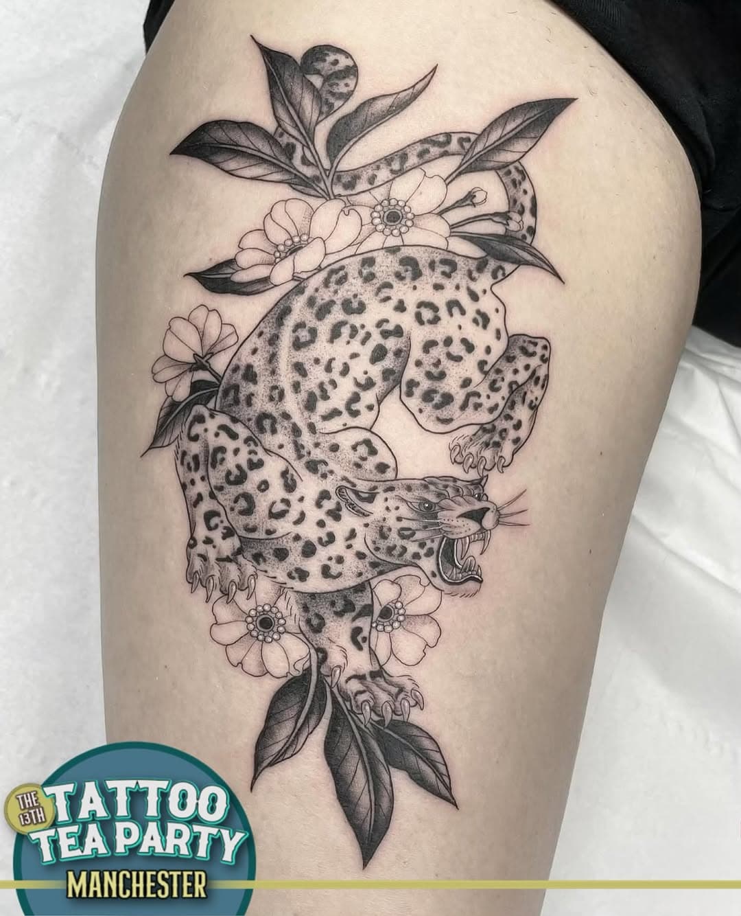 ARTIST ANNOUNCEMENT 🎩  @polishpollytattoo will be attending the 13TH Annual Tattoo Tea Party! ✨

To book in with this artist please contact them directly 💌

📍We look forward to seeing you March 29th & 30th in Manchester Central! 

🎫 It’s cheaper to buy online so make sure you grab your tickets now! TattooTeaParty.com or link Bio 

#tattooteaparty #whatsoninmanchester #manchester #tattoomanchester #manchestertattooist