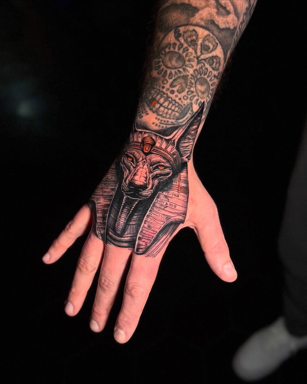 Egyptian Sphynx hand tattoo by resident artist @suekotattoo_frb currently booking 2025! For booking inquiries DM/email contact@trilogyatelier.com
.
.
.
#dctattoos#dctattooartist#dmvtattoo#dmvtattoos#besttattoostudiodmv#marylandtattoos#virginiatattoos#vatattoos#besttattoosmd#besttattoova#handtattoos#spyhnxtattoos#tattooinspo