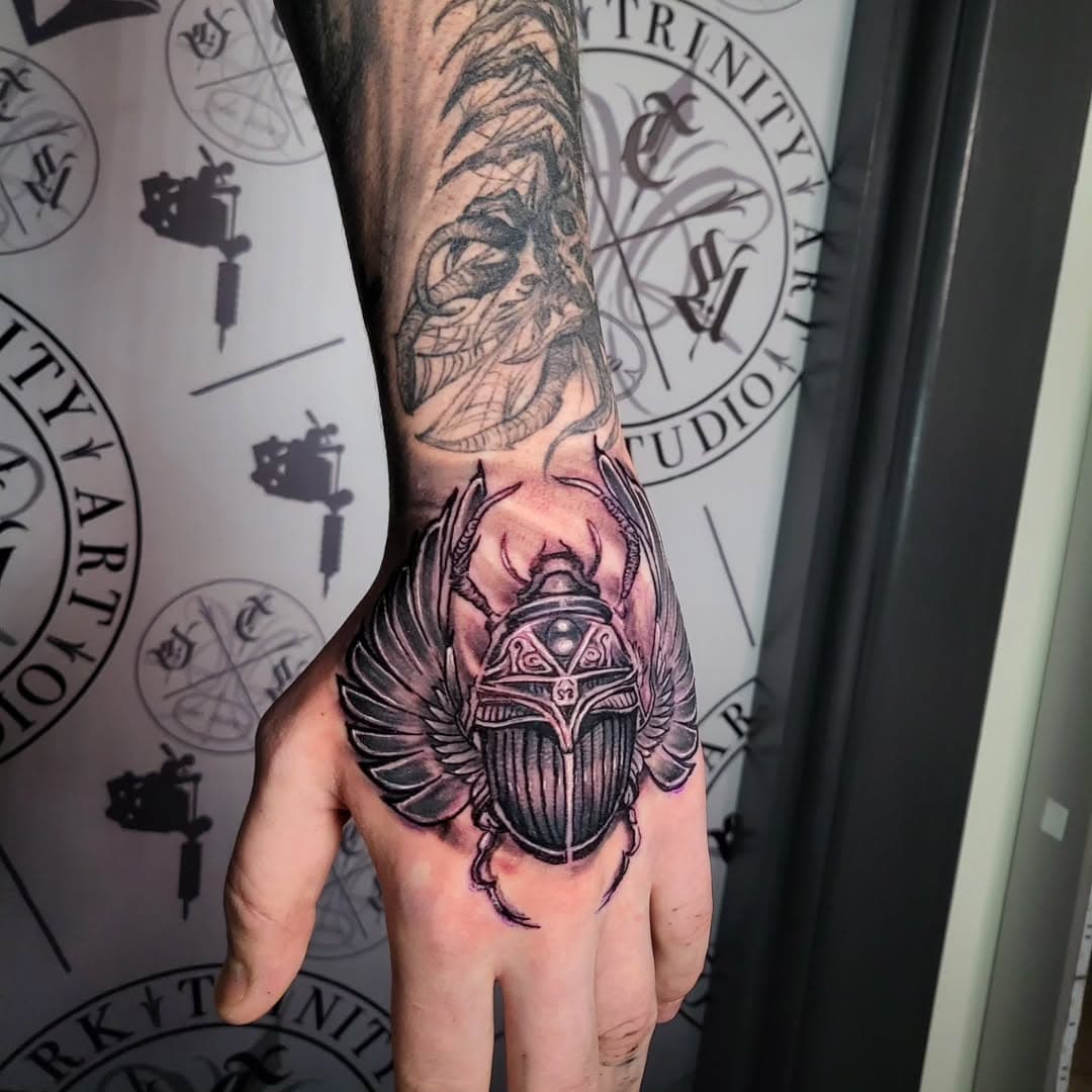 No Gimmics, no filters. It was awesome to catch up with Connor and give him this piece 🙌 Thank you for choosing us again brother!  Tattoo done by @dmitri_the_terrible at @darktrinitytattoo #ezcartridgecouk #blackandgreytattoo #blackandgrey #Scarab #grantownonspey #tattooartist #tattoo #tattooart #tattooing #blackandgreytattoos #tattoos #tattooist #tattooideas #tattoolife #tattooer #tattooed #inked #tattoodesign  #ink #bnginksociety #tattooink #tattoostyle #bngtattoo #portraittattoo #bng #rosetattoo #traditionaltattoo #blackworktattoo #blackandgreyrealism #inkedup