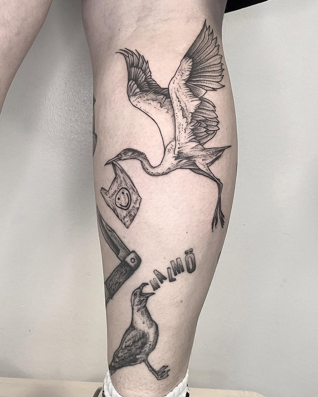 #fresh #grocery #stork #healed #malmö #seagull #tattoos #for #my #friend @underthefloor #🤪 #malmötattoo #malmötatuering #tatuering #tattoo #black #blackwork #blackworkers #ink #fineline #dotwork #dotworkers #finelinetattoo #blacktattoo #darkart #darkartists #meme #memetattoo