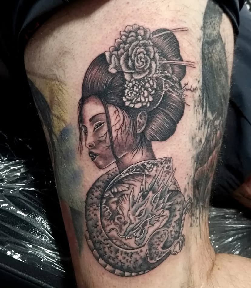 Geisha from yesterday Nearly done but still needs a little work.

#geisha #geishatattoo #dragon #tattoo #ink #studio #thighpiece #blkngrytattoo 
#dermaglotattoosuppliesuk 
#egotattoomachine 
#daviewrightfacebook 
#followers