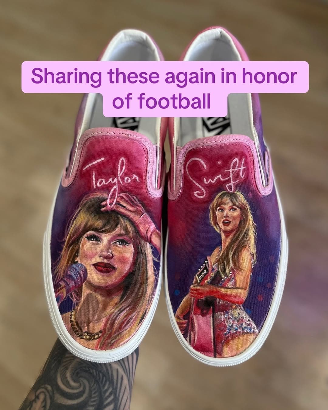 🎀🎀🎀 @goodvibestattooshop #taylorswift #customvans #portrait #portraitartist #painting #artist #fyp