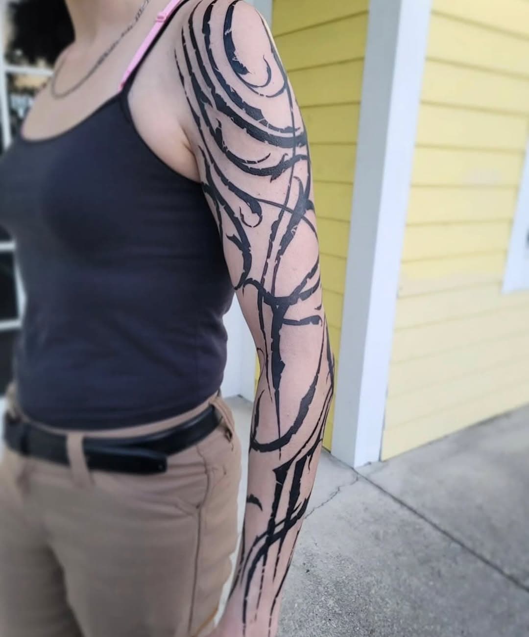 Some funky & abstract blackwork for Kayla! Made by @anthonyvanstratten 🖤
.
.
.
.
.
#tattoo #treasurecoast #treasurecoasttattoo #southflorida #southfloridatattoo #blackworktattoo #abstract #abstracttattoo