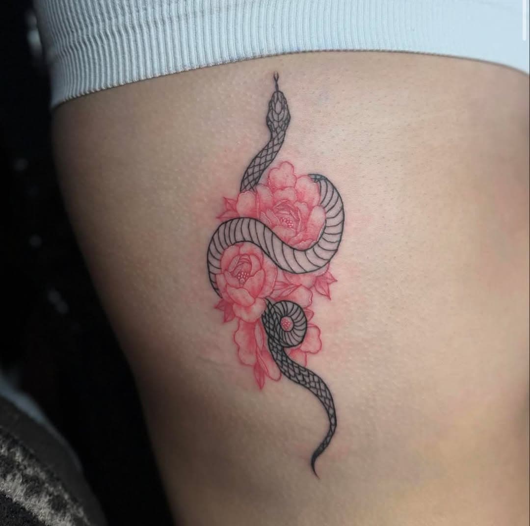 Snake & peony delicate piece made by Abbie Fletcher! ❤️🖤❤️

For all bookings & tattoo enquiries please message us on Facebook or pop us an email via the links below…

✨For piercings- visit www.facebook.com/Heart-Arrow-Body-Piercing-115257873642657/

✨Email: hello@heartandarrow.co.uk

✨Visit: www.heartandarrow.co.uk
Address: 10a St John’s Hill, Shrewsbury, Shropshire, SY11JD 

Please note we are an appointment based studio.

Thanks H&A