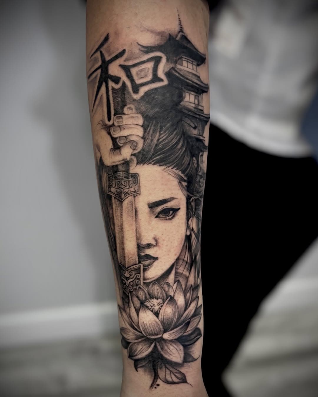 “Harmony” ☮️ The always awesome @lovely_mimii98 in today for a custom designed Japanese warrior piece on the forearm 🪷 Love doing Japanese style, so pleased with how this one come to life, thanks for the trust pal see you soon 🙏🏼 #rl_illustrations #immaculatebeautybyhelena #tattoo #tattoos #tattoosofinstagram #instagram #insta #instagood #tattooartist #tattooist #artist #art #lovemyjob #grateful #love #tattooaddict #tattooing #tattoolife #tattooidea #tattoodesign #viral #grow #share #comment #reel  #best #instadaily #instalike #instamood