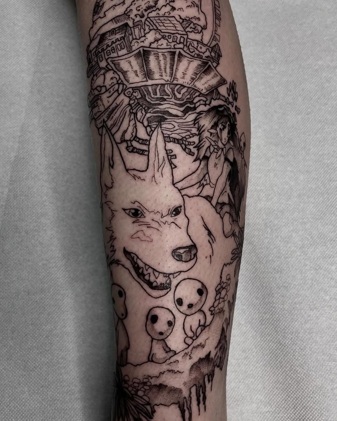 Anfang eines größeren Tattoos– inspiriert von den magischen Welten der Ghibli-Animes und gestochen von Ellen @ellenoiretattoo 
.
.
.
.
#tattoo #tattoodüsseldorf #tattoostudio #tattoostudiodüsdelforf #littletokio #livingillustrationstattoo #anime #linework #inked #tattooartistdüsseldorf #finelinetattoo #tattooart #düsseldorf #tattooduisburg #tattooratingen #tattooessen #tattooköln #tattooartist #animetattoo