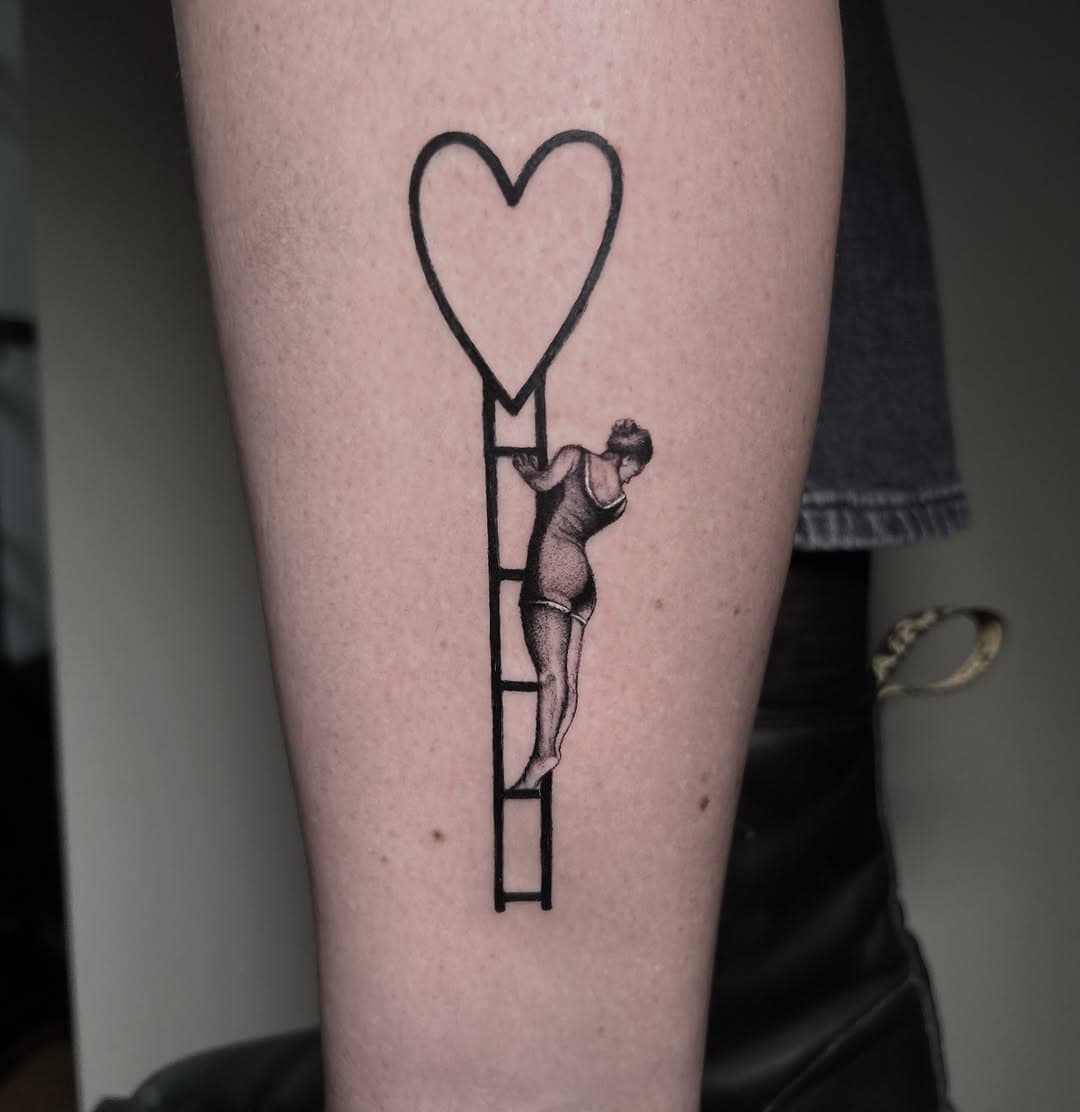 Do for love…
Thanks Chiara ♥️

#love #tattoorealistic #surrealismtattoo
#tattooideas #lovetattoo #blackwork