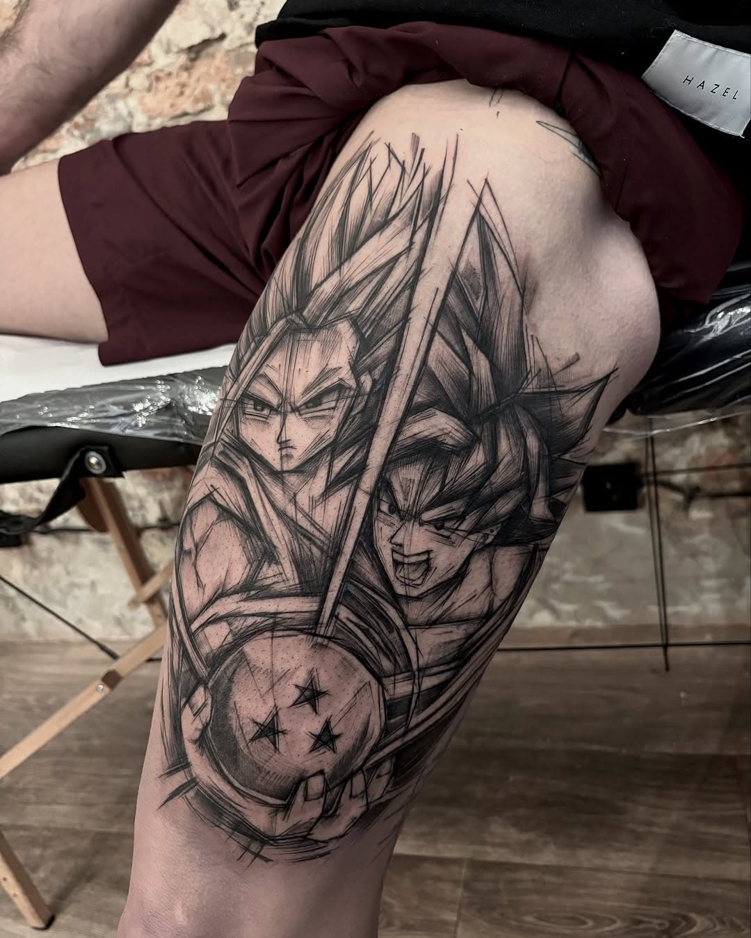 Po raz kolejny się przyznam: nie znam się, nie oglądam ale dziarać ten temat uwielbiam !!! 😍 chętnie zrobię więcej !
.
.
#dragonball #dragonballtattoo #anime #animetattoo #blacktattooart #blacktattoo #sketch #sketchtattoo #sketchingtattoo #szkicowytatuaż #katowice #katowicetattoo #kato #katowicetatuaż