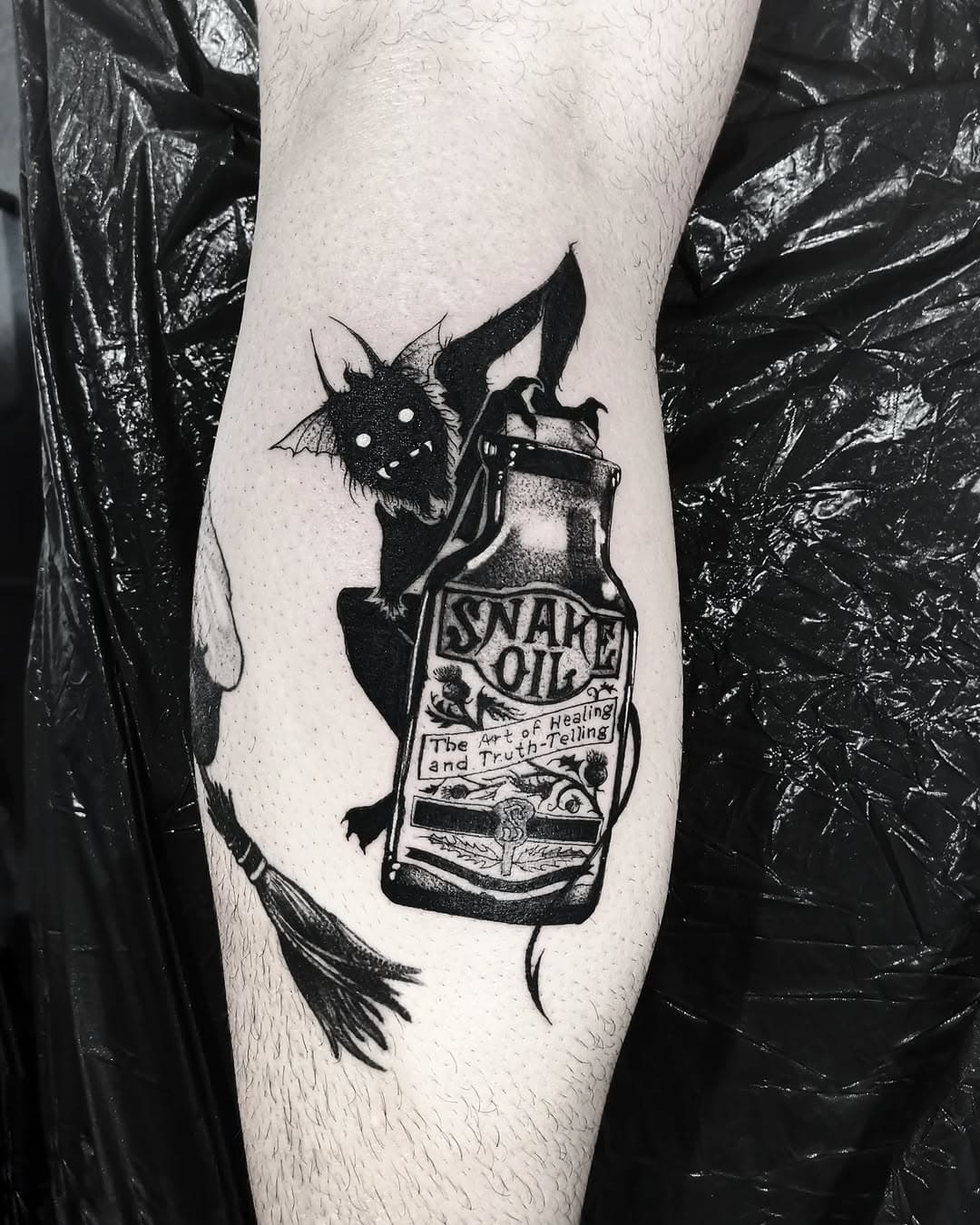 "Snake Oil Demon's Bottle"
.
Done at @milanotattooconvention with @eclipse.tattooink @bheppo and @pepax.officialcartridges support!
.
NEXT STOPS:
.
VIENNA
MARCH 3RD - 8TH
@schwarzdorn.ttt
(fully booked) 
.
DUBLIN
APRIL 7TH - 12TH
@sanctorumtattoo
(1 space available)
.
BERLIN
APRIL 28TH - MAY 3RD
@der_grimm_tattoo
.
MILANO
MAY 10TH - 11TH
@milanotatuami
.
NAPOLI
MARZO-APRILE
.
.
.
#elnigro #elnigrotattoo #blackwork #blacktattoo #blackworktattoo #darktattoos #gothictattoo #melancholictattoo #napoli #berlin #milano #vienna #dublin #btattooing #tattoodo #artesobscurae #eclipseproteam #bheppo #pepaxproteam #pepaxofficialcartidges