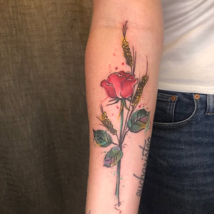 Wheat and Rose. 

#floraltattoo #watercolortattoo #nashvilletattooartist #theartoftattooing #abstracttattoos