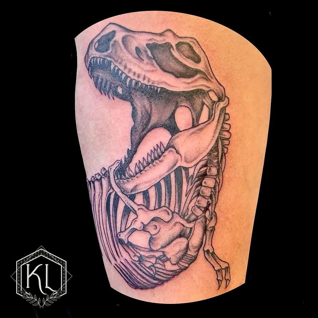 Repost from @kloesche_tattoo
•
#dinosaur #skeleton done at @eves_ink_tattoo 

#tattoo #nofilter #art #artist #tattooartist #ohio #ohiotattooers #ohiotattoo #dayton #daytontattoo #cincinnati #cincinnatitattoo #springboro #evesink #springborotattoo #springborotattooshop #femaletattooartist #tattoolikeagirl #kloesche #creative #trex