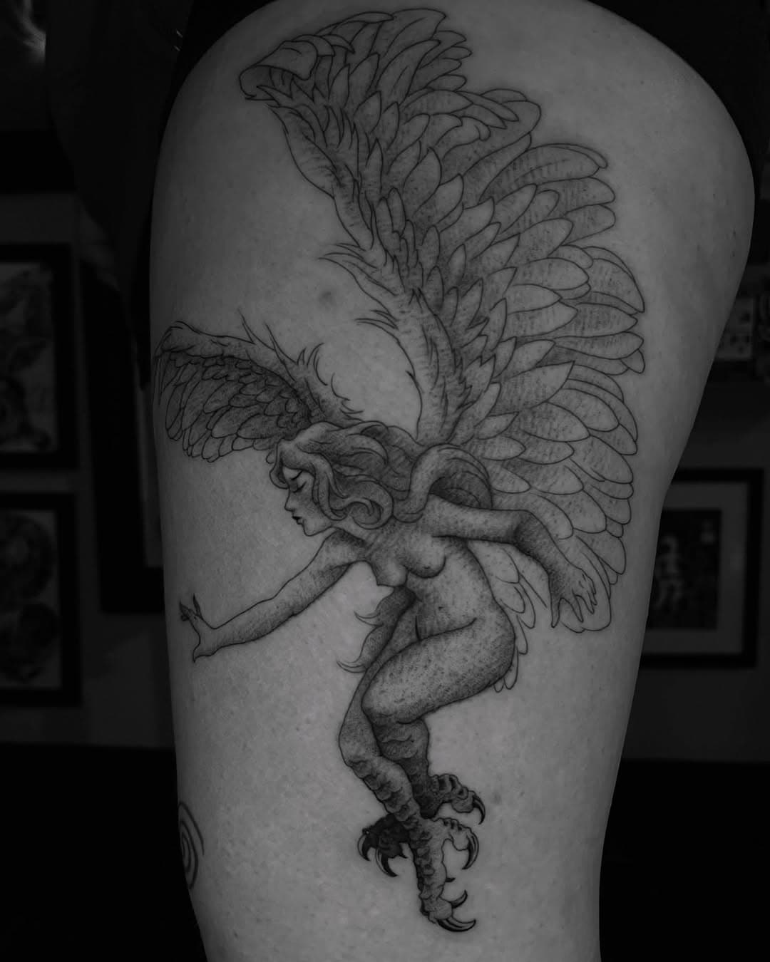 Harpy by @babyfaceoneill 
.
#454tattoo #blackandgreytattoo 
#harpy #tattoo #fantasyart #pinupgirl #monsterart #leucadia #encinitas #oceanside #coasthwy101 #localtattooshop