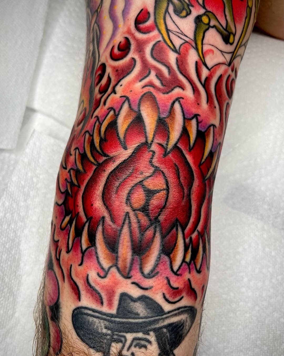 Monster Elbow for the homie @zack_t_wilson from the other day, thanks for the trust brotha!! 👹👹👹 lines were healed