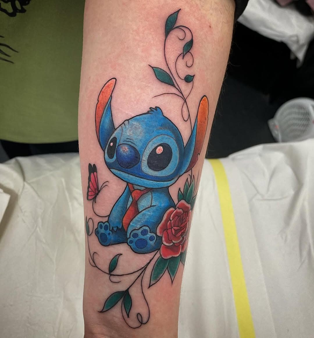 Here’s a recent Stitch tattoo by Carl, Carl still has a couple of spaces left this month, if you want to get something similar, contact the studio