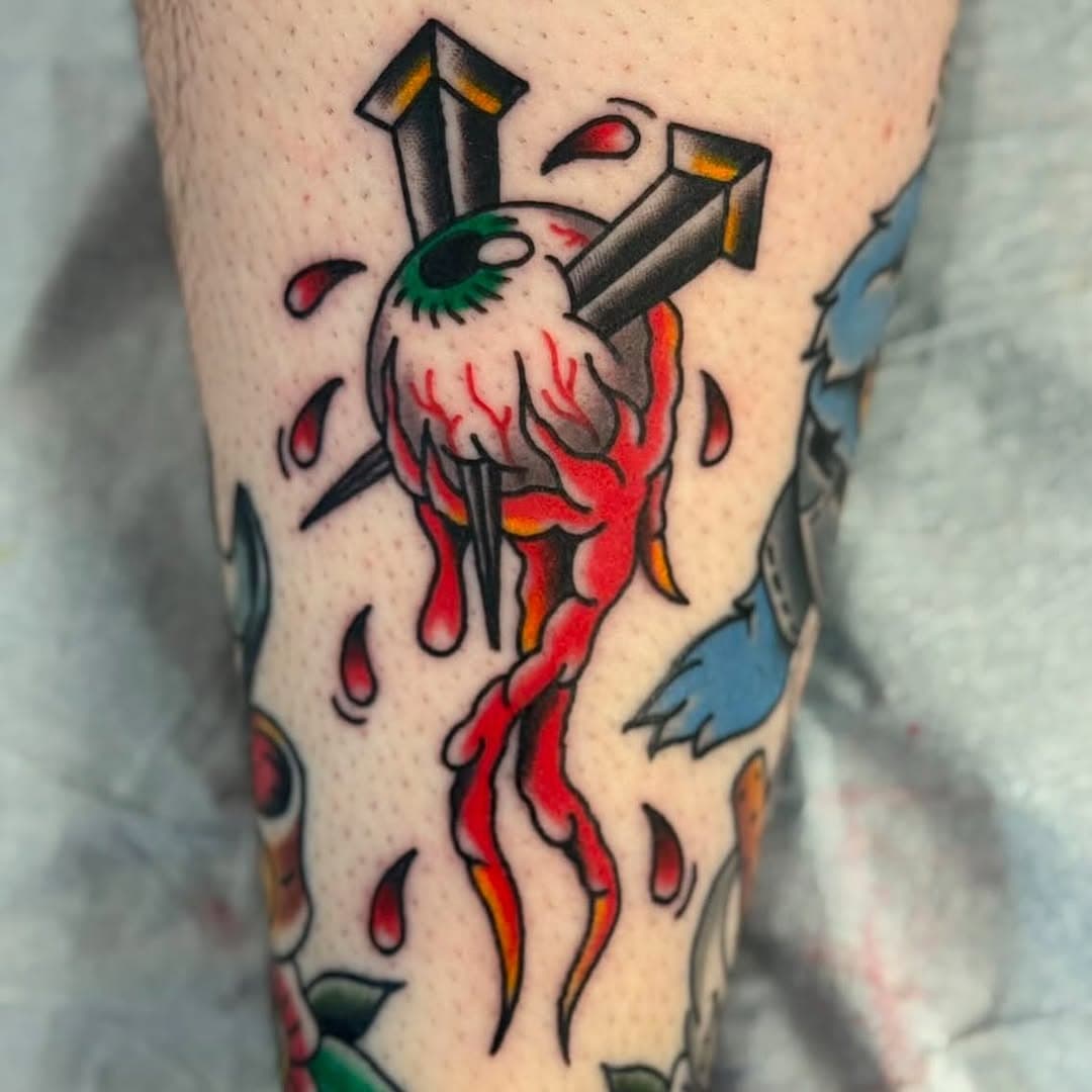 Have weird gaps? Let’s fill them! DM @nickvegatattooer directly to book with him 

#chicagotattooer #chicagotattooartist