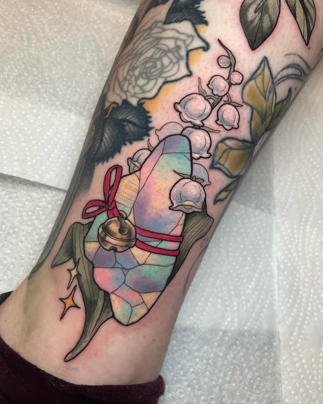 Fun little gap filler I did for lovely @idntevenknowtbh 💖  happy to conquer any oddly shaped spaces you have left on your body 😌 currently booking April, May and June :)