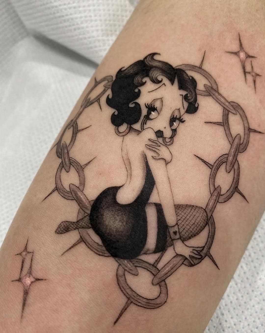 Artist: ◾️ @shelbyfac ◾️

📍𝙋𝙚𝙧 𝙞𝙣𝙛𝙤 𝙚 𝙥𝙧𝙚𝙣𝙤𝙩𝙖𝙯𝙞𝙤𝙣𝙞:
• bloodyanviltattoo@gmail.com
•0645472583
• Via Laurentina 3H (San Paolo/Viale Marconi)
————————————
🕰𝙊𝙧𝙖𝙧𝙞𝙤 𝙨𝙩𝙪𝙙𝙞𝙤:
Lunedi / Sabato
12:00-19:00
ᴏʀᴀʀɪᴏ ᴄᴏɴᴛɪɴᴜᴀᴛᴏ!
——————————————
⚡️Sponsored by @probodysupply @bodysupply_roma

#tattoos #tatuaggio #blackwork #blackworkerssubmission #blackworkers_tattoo #blackworktattoos #tatuaggioitalia #tatuaggiroma #blackworker #tatted #romatattoo #finelinetattoo #fineline #dotworkers #blackworkerssubmission #blackworkers_tattoo #tattooideas #blackworkillustrations #tatuaggiroma #tatuatoriitaliani #tatuatoriroma #letteringtattoo