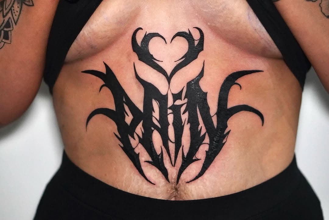 BOOKS OF FOR MARCH & APRIL!!

One from yesterday on Mary Jane, was a different one to my most recent projects but was a good one to get done.

Thanks for sitting so well, even if you were close to tapping, you did so well. Not an easy spot to sit for sure. 

#tattoo #tattooartist #sternumtattoo #black #pain #stomachtattoo
