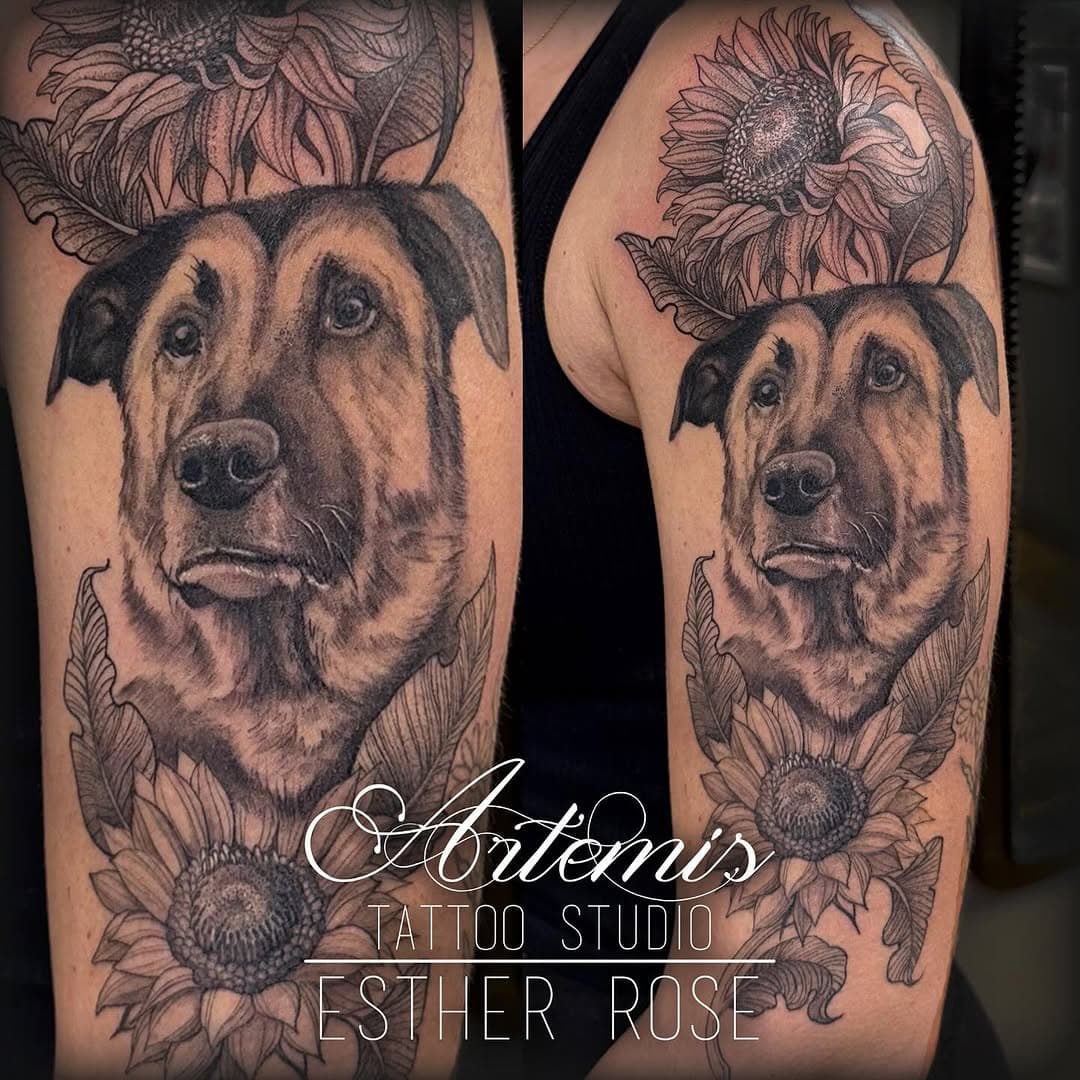 Pup portrait done by @esthertattoos 🐕 
#realismtattooartist #dogportrait #dogportraittattoo