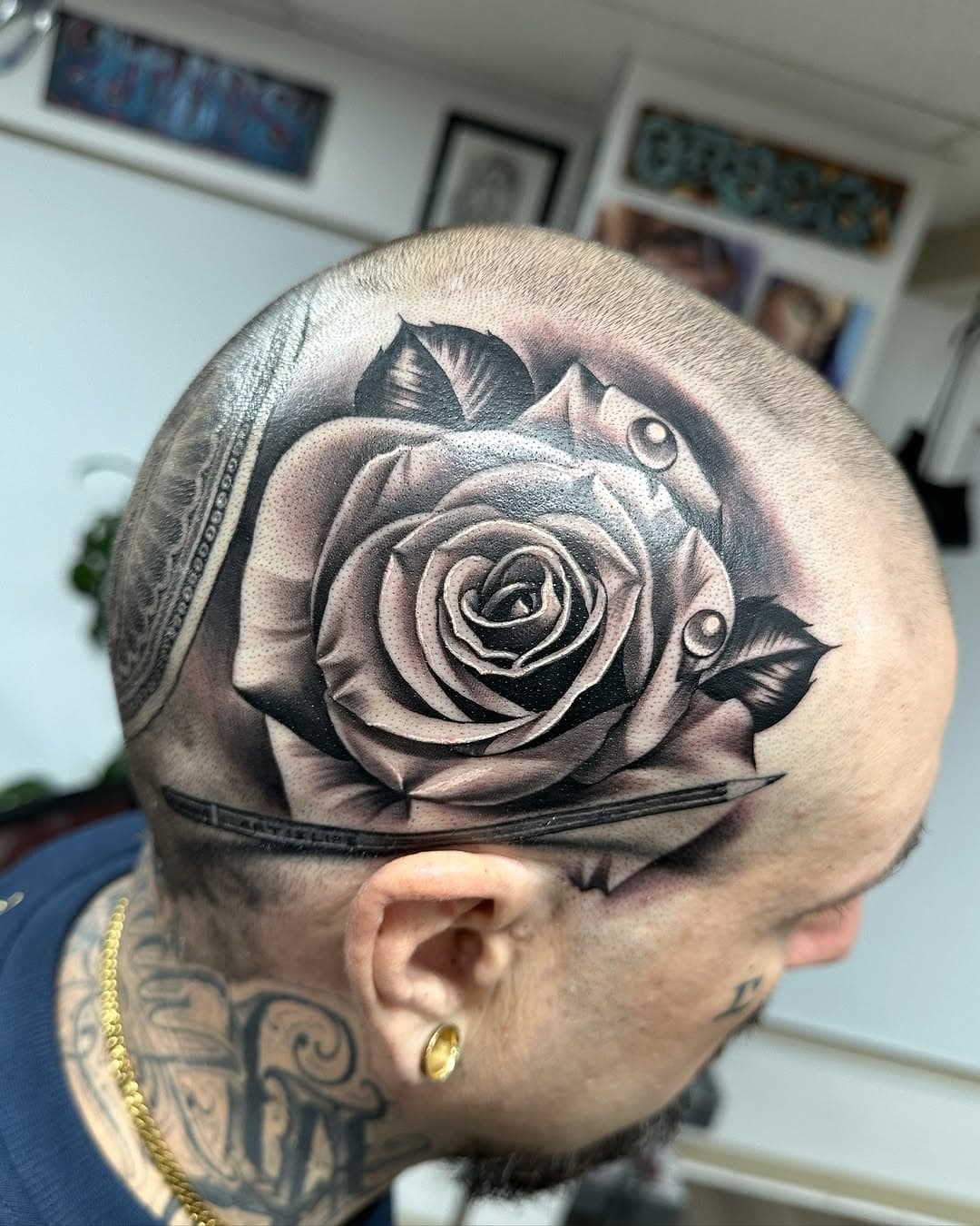 Rose head piece for my good friend @guinn_art_tatts 🌹🙏🏼 Cheers brotha!

#CliffInk #Tatsoul #envycartridges #criticaltattoo #criticaltattoosupply #unmrkd