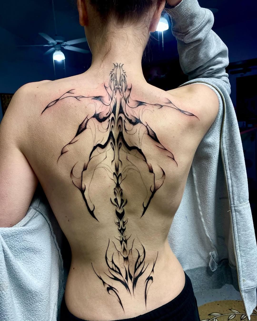 An absolute favorite! Thank you so much for the trust and patience on this. A little scoliosis can’t stop us @emilyrose.023 🖤🕸️
.
Now booking for March/April/May. DM to book ✍🏼 
.
.
.
.
.
.
.
.
.
.
.
.
.
.
.
#pollockpines #placerville #placervilleca #laketahoe #southlaketahoe #caminoca #folsomca #sacramento #sacramentotattooartist #femaletattooartist #blackandgreytattoo #jacksonca #roseville #rocklin #auburn #auburntattooartist #rosevilletattoo #finelinetattoo #finelinetattooartist