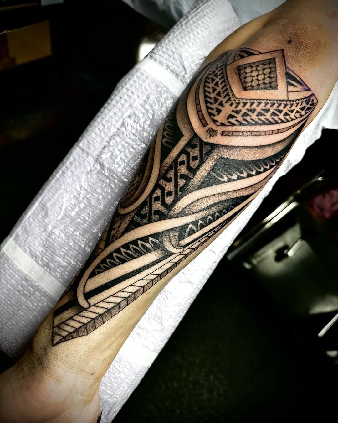 Got to tie in some Palestinian patterns to start Amir’s forearm, thanks brotha !!🙏🏼🔥💯