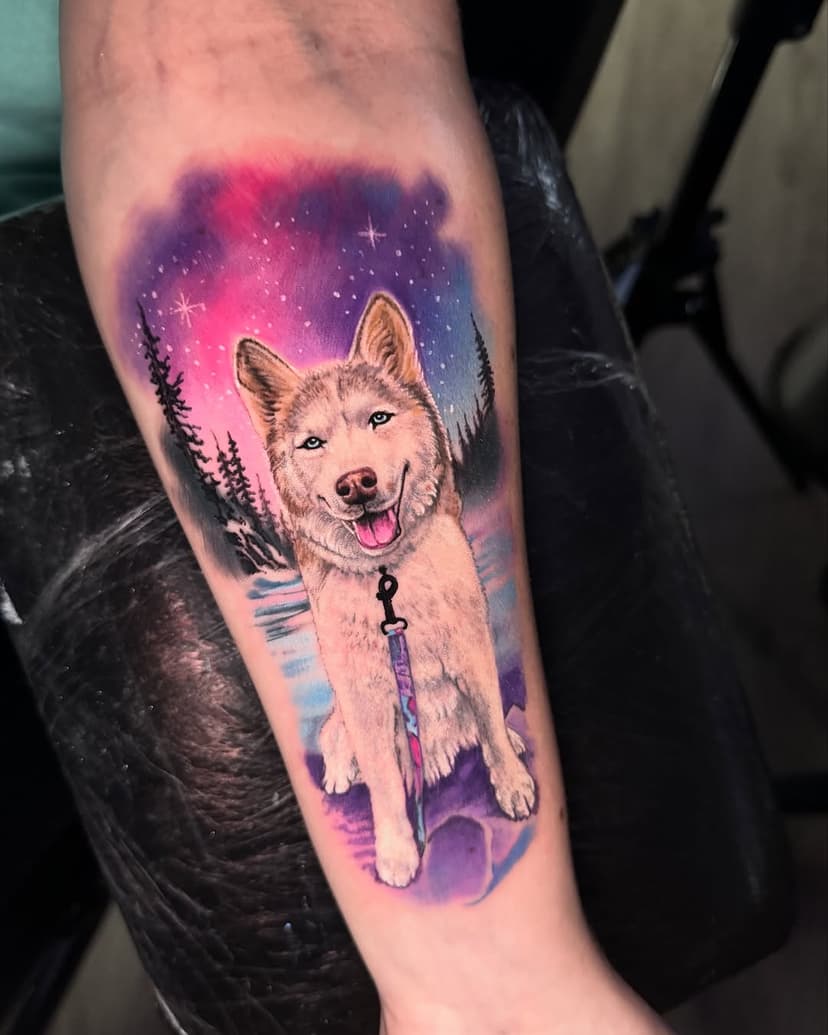 Aurora was a husky who made her owner happy for 17 years, until, due to life’s circumstances, she had to become an angel and go to heaven. But Aurora had many happy moments throughout her life, and one of them is captured in this tattoo. She experienced snow—an incredibly comforting environment for dogs of her breed.

This is exactly the experience that her owner, @jessi_smith14, wanted to eternalize on her skin. I hope this tattoo brings her much happiness and cherished memories. I feel honored and grateful to be a part of this story.

Sponsored
@jconly_official : Cartridges 
@jconly_epoch : tattoo pen machine 
@jconly_reven : tattoo protection 
@tattoogoo : tattoo after care