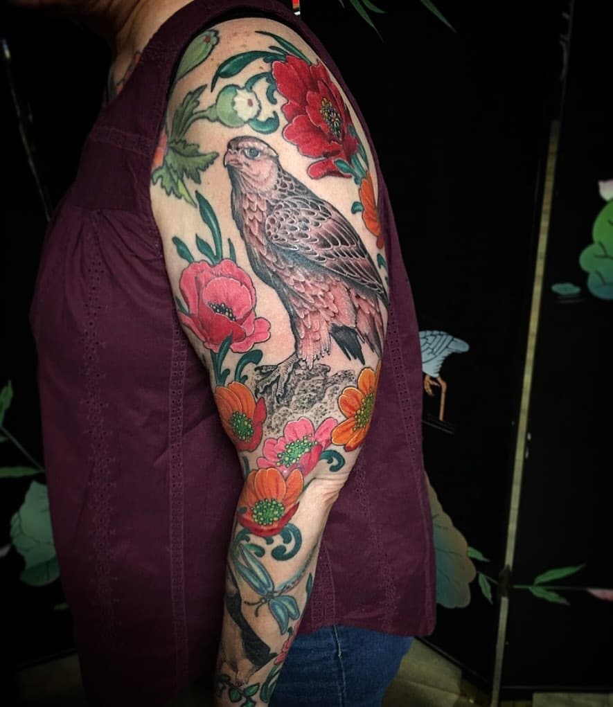 #hawk #poppy #colorfultattoo #colorfulmakeup #sleevetattoo #fresno  #beauty #tattooshop #towerdistrict