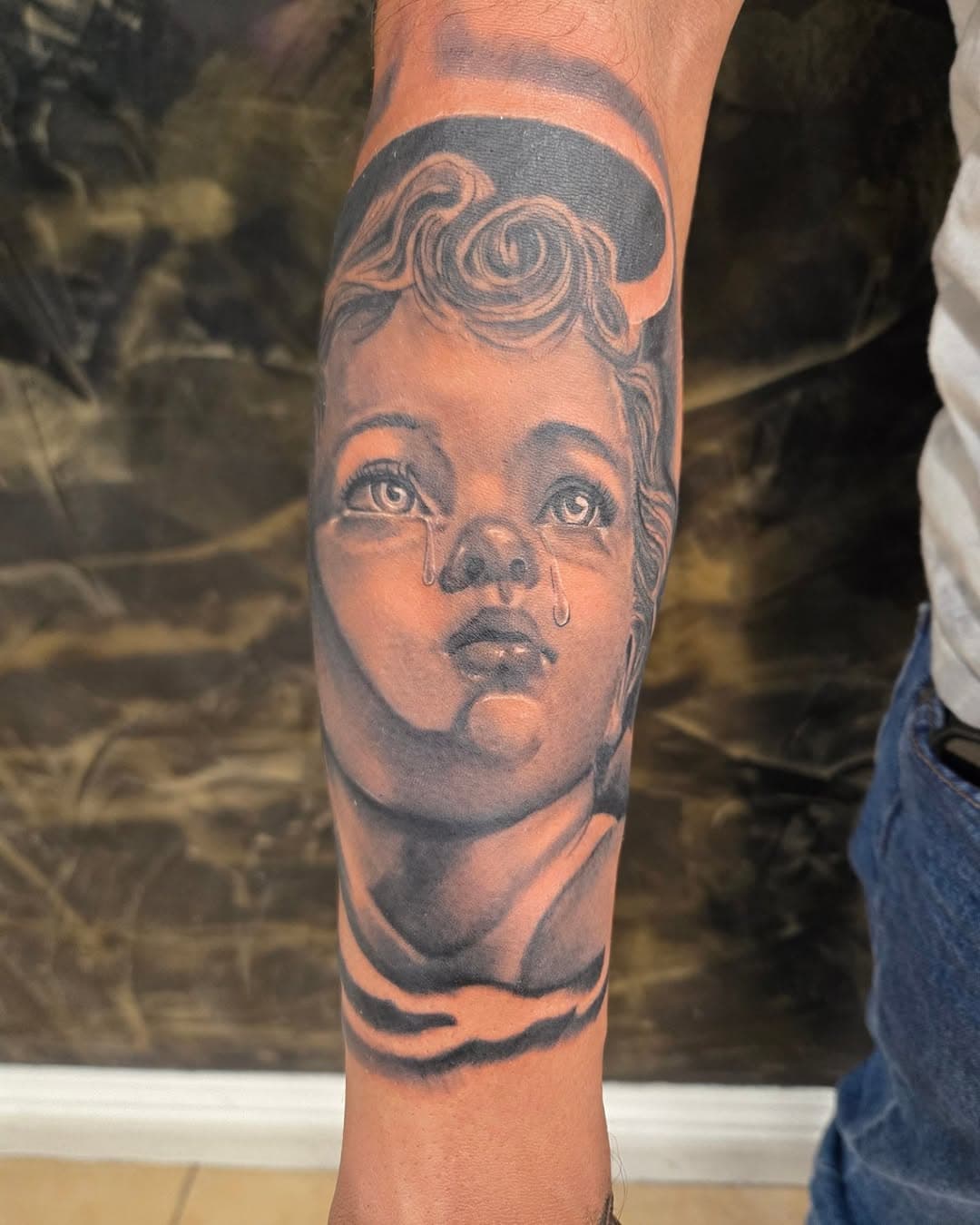 Cherub for my client. This was fun to do, i am currently booking if you are interested send me a message. Thank you all for all the love and support.

#blackandgreytattoo #portraittattoo #blackandgreyink #realismtattoo 
#losangeles #inlandempire #rialto
#localtattooartist #mividaartistica
#fyp #foryoupage #localartist #cherub #cherubtattoo