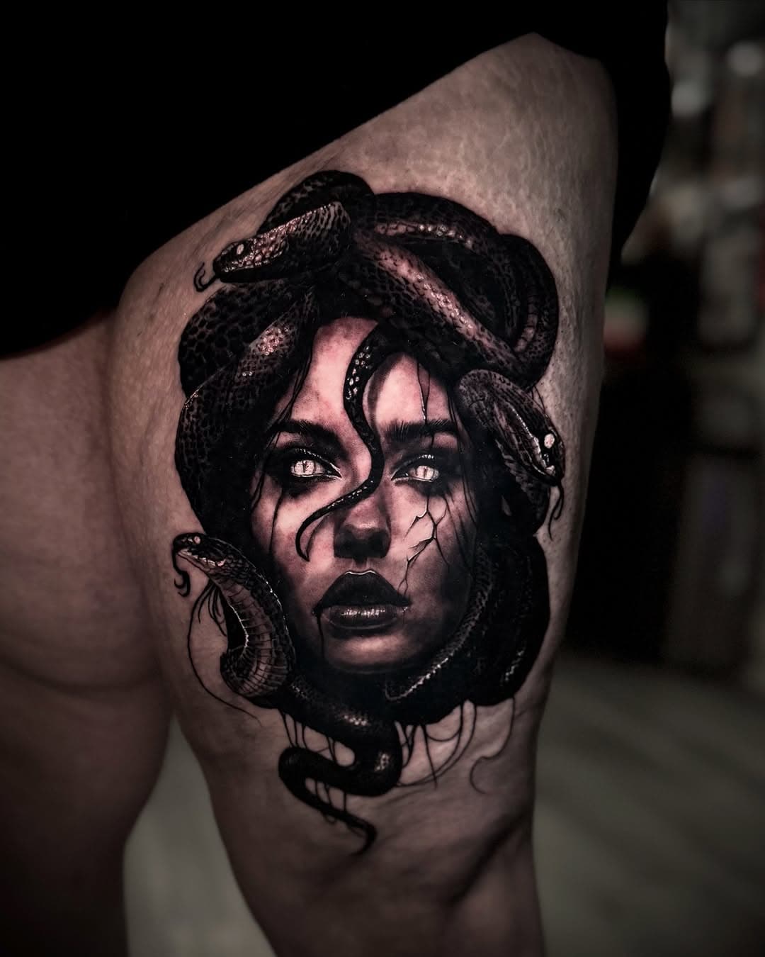 Bad hair days suck. Glad I don’t have to worry about it. 

#rosevilletattooco #inkeeze #inked #worldfamousink #blackandgrey #blackandgraytattoo #skinart #skinandinkmag #medusa #darkart #darkartists #darksurrealismart #skinartmag #sacramento #sacramentotattooartist #californiaartist #tatsoul #fkirons #recoveryaftercare